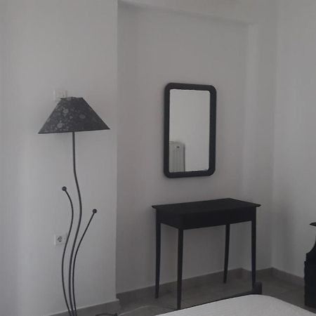 Central Apartments Eretria Buitenkant foto