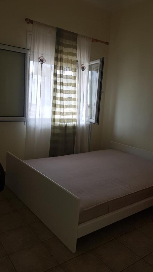 Central Apartments Eretria Buitenkant foto