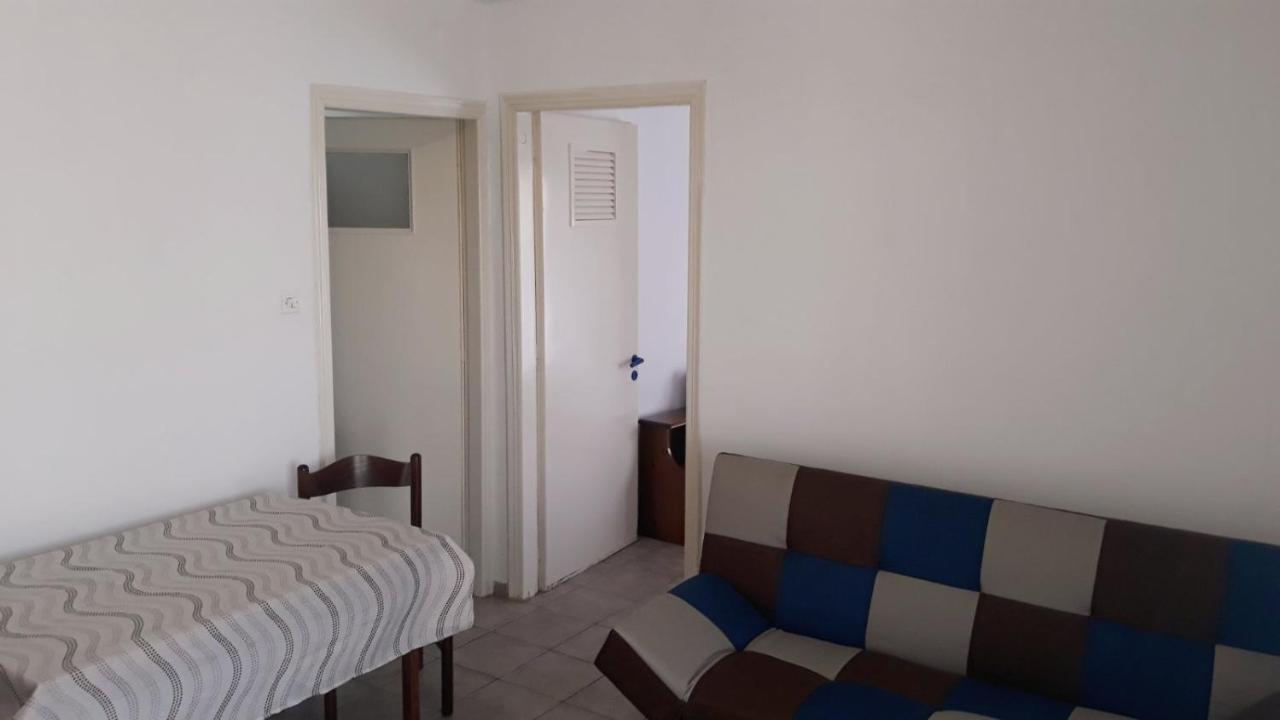 Central Apartments Eretria Buitenkant foto