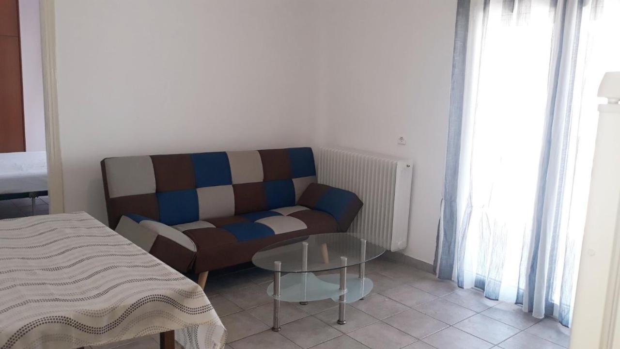 Central Apartments Eretria Buitenkant foto