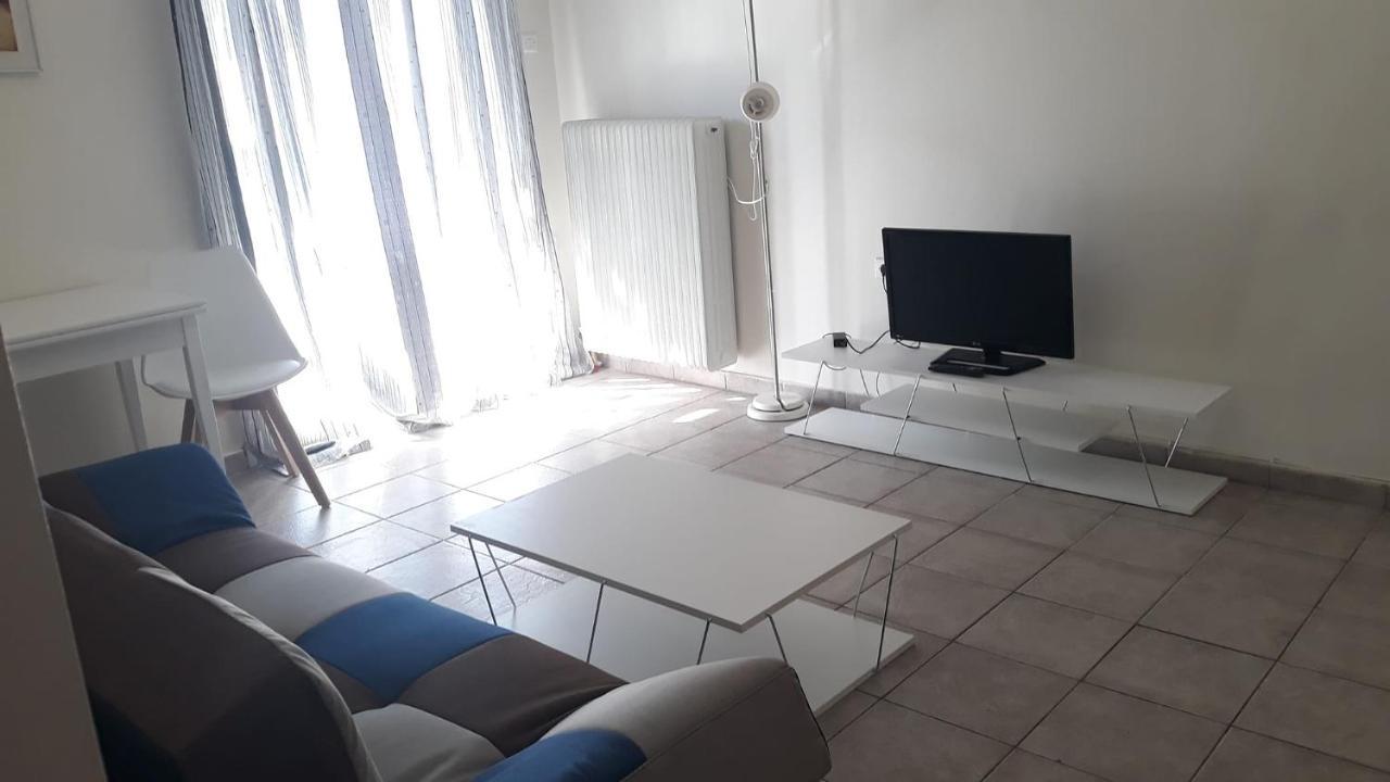Central Apartments Eretria Buitenkant foto