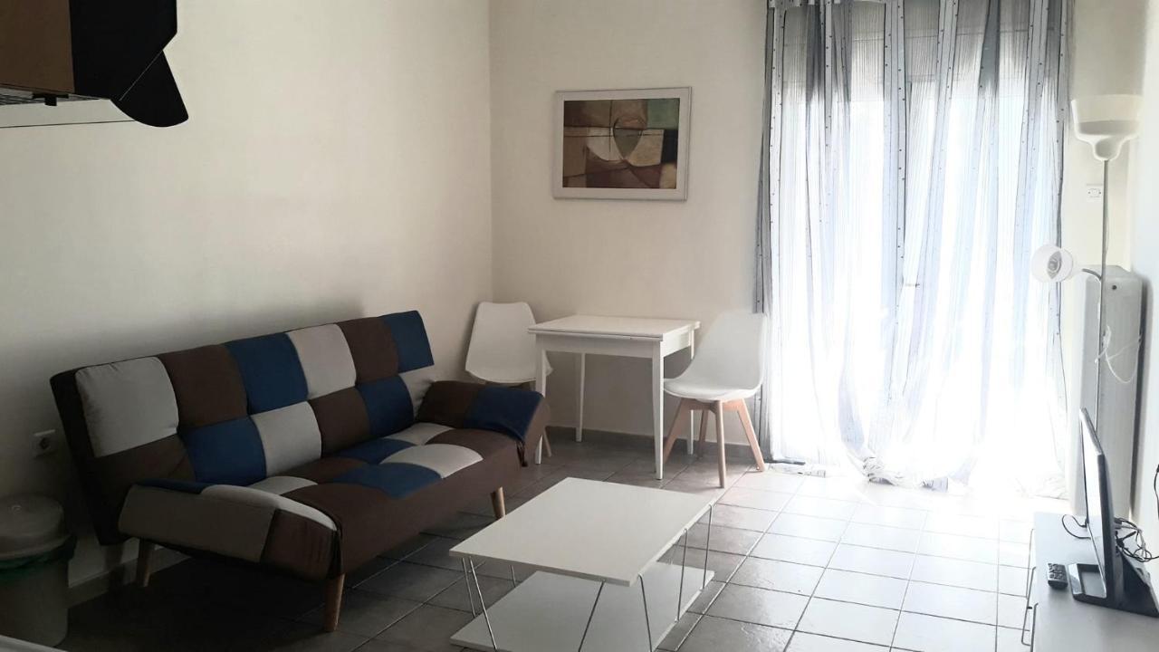 Central Apartments Eretria Buitenkant foto
