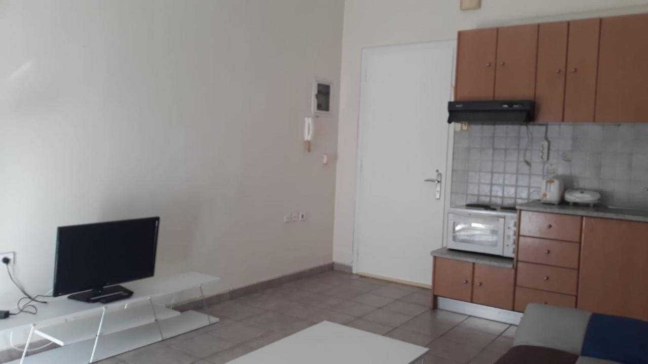 Central Apartments Eretria Buitenkant foto